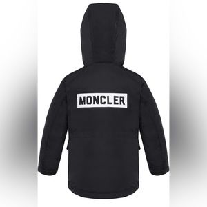 Moncler kids
Salagou Water
Resistant Hooded
Down Jacket (Boys 12Y)